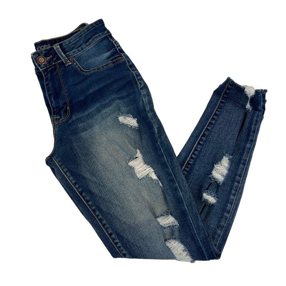 MAURICES Women’s High-Rise Blue Jeans Sz Small Short Distressed Ripped Stretch - Picture 4 of 13